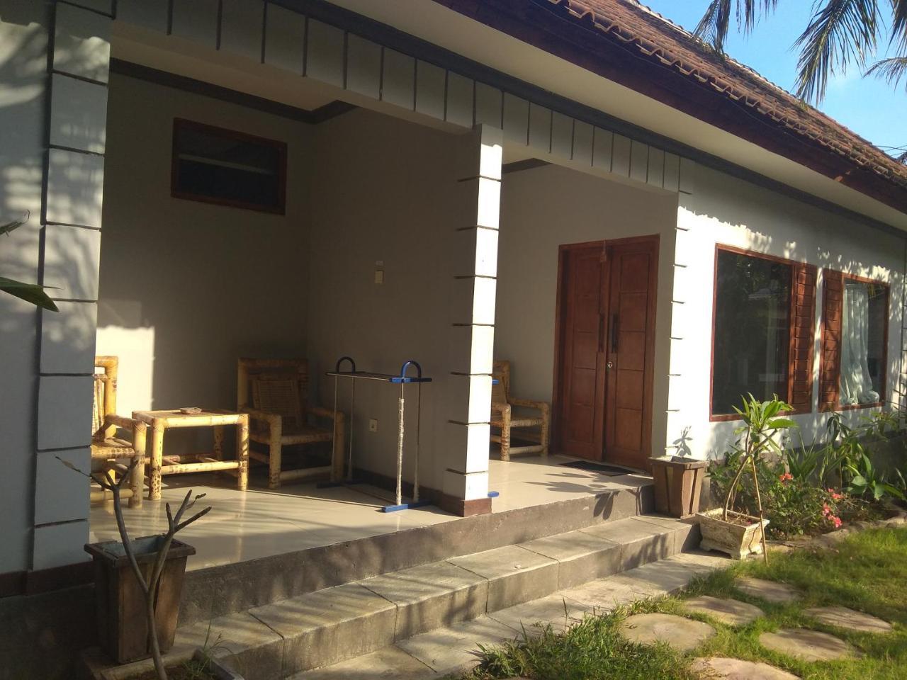 Tri Putri Homestay Kuta  Exterior foto